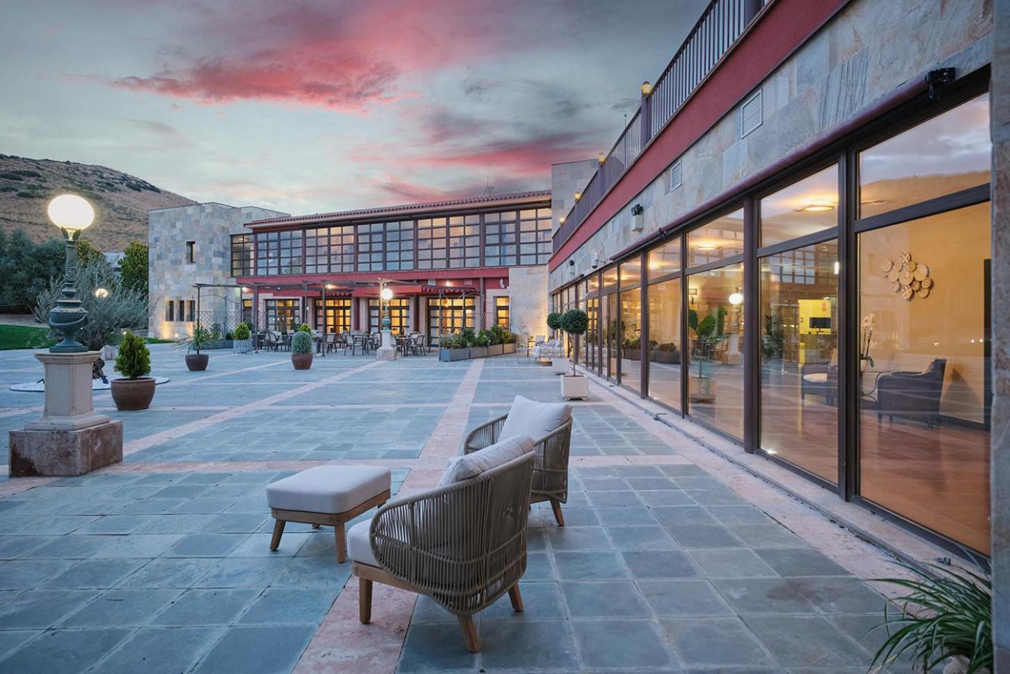 Hotel Spa Villa Nazules Chueca Kültér fotó